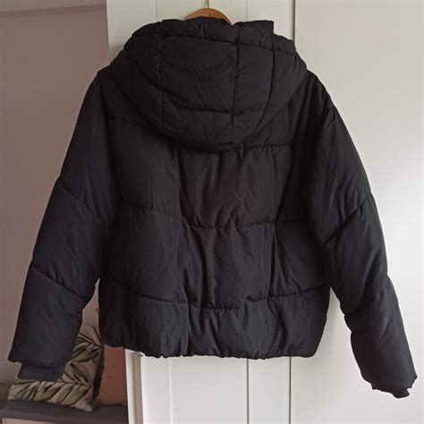 zara waterproof puffer jacket.